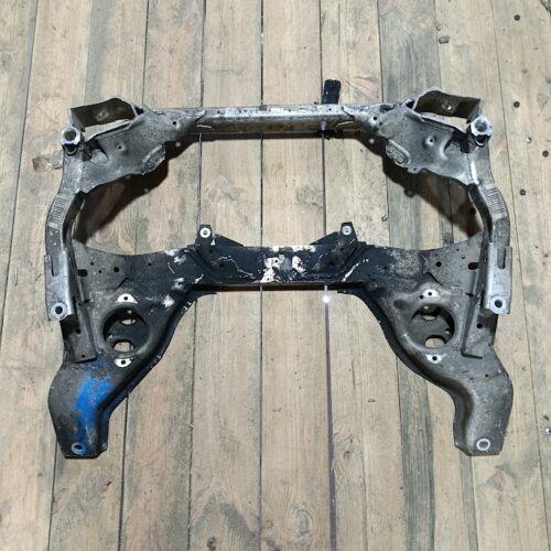 Bmw E90 qabaq traves Original