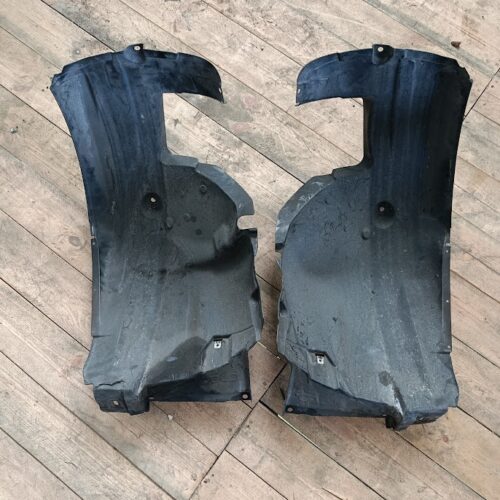 Bmw E90 ön qanad altı arxa hissə