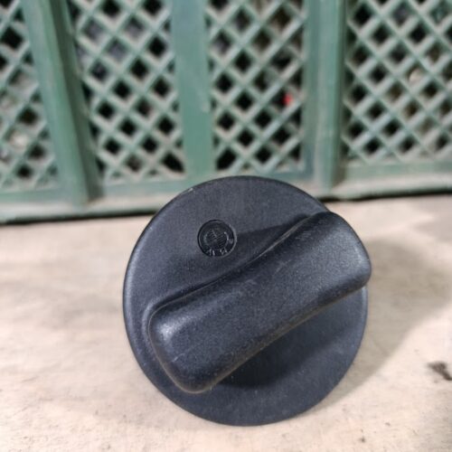 Bmw E39 benzim bakin qapaqı