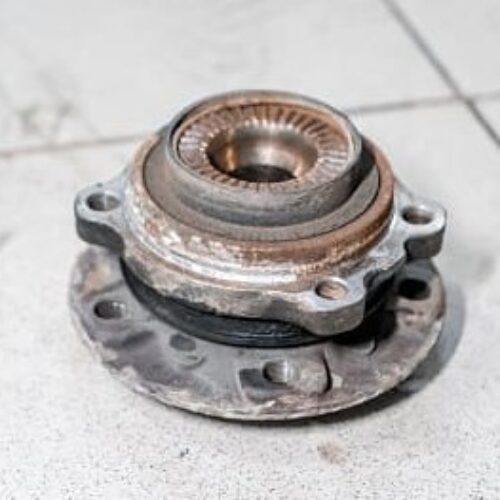 Bmw F10 ön təkər topu X-drive