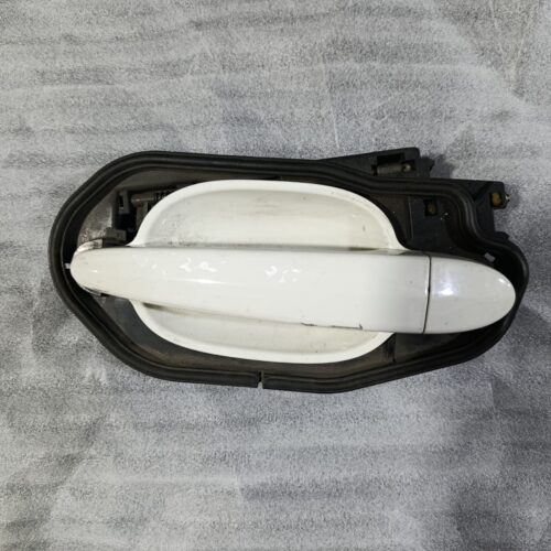 Bmw e60 qapı əlcək