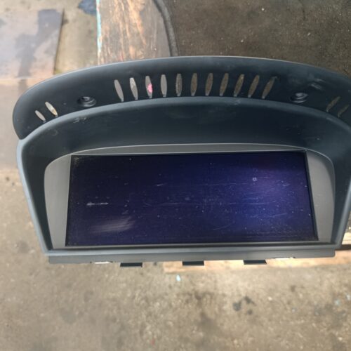 Bmw E60 monitor rest